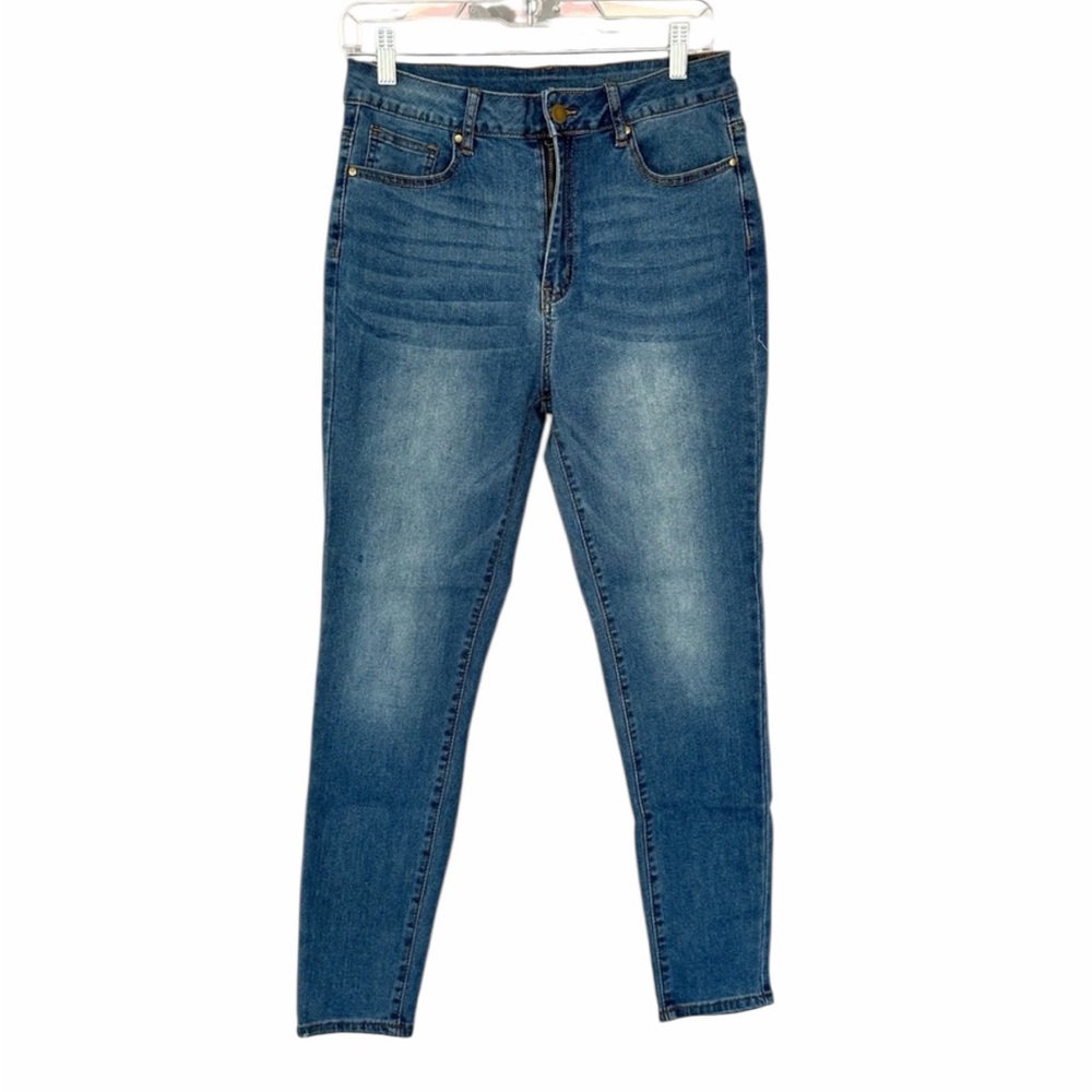 Woman’s Skinny Jeans - Size Large - Pre-Loved - Inseam 26”